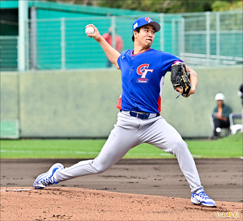 台灣隊張峻瑋昨先發1局飆2K無失分。
（特派記者陳志曲攝）