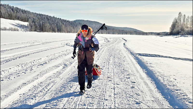 台灣超馬好手陳彥博克服攝氏零下30度的低溫考驗，昨在瑞典拉普蘭185公里極地不休息橫越賽奪下亞軍，也是亞洲第一。（圖：陳彥博提供）