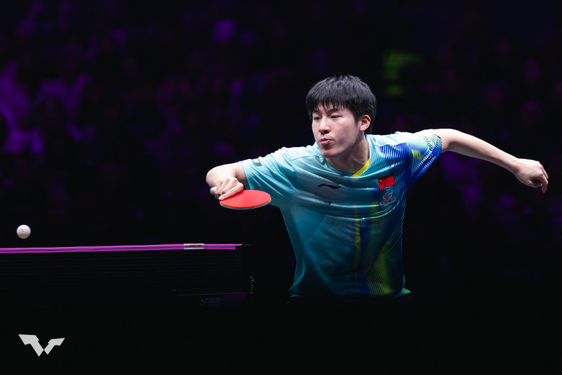 19歲的中國新星溫瑞博在男單4強賽力退日本一哥張本智和，殺進決賽。（取自WTT官網）