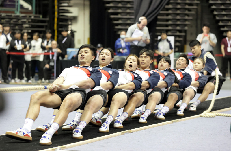 世界室內拔河錦標賽台灣隊贏得混合580公斤級金牌。（拔河協會提供）