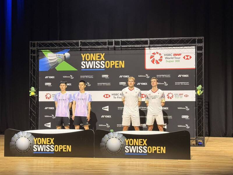 李芳任／李芳至直落二拍下丹麥勁敵奪冠。（羽協提供）