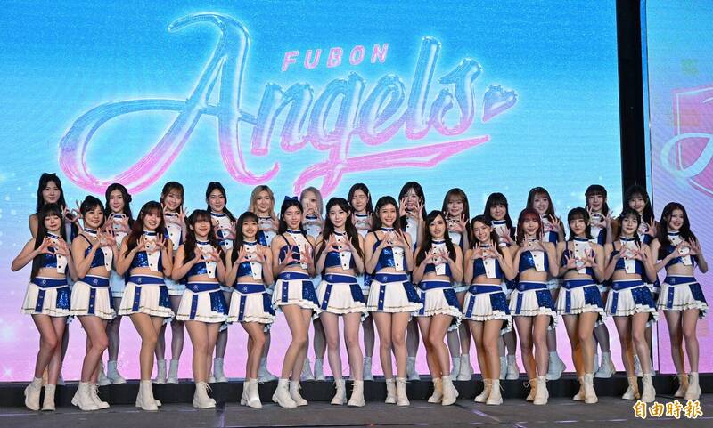 富邦悍將今天舉辦啦啦隊Fubon Angels開季發佈會。（記者劉信德攝）