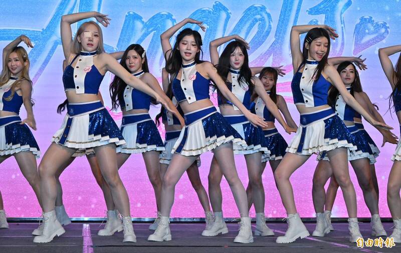 富邦悍將今天舉辦啦啦隊Fubon Angels開季發佈會。（記者劉信德攝）