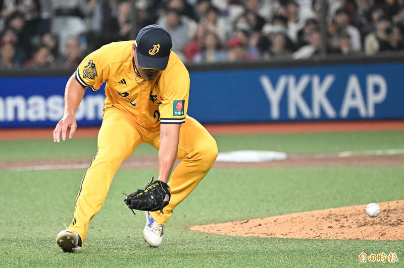 江忠城失誤。（記者林正堃攝）