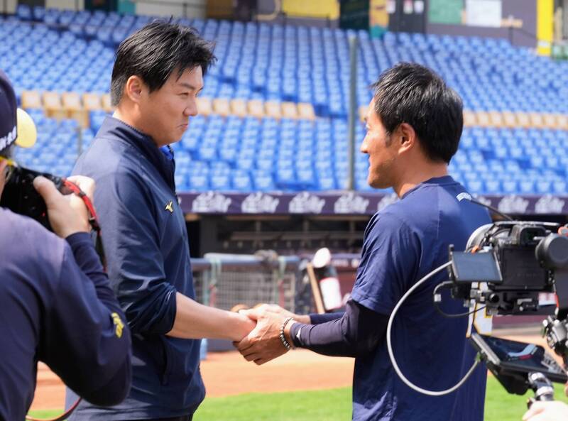 林威助（左）、平野惠一（右）。（富邦悍將提供）