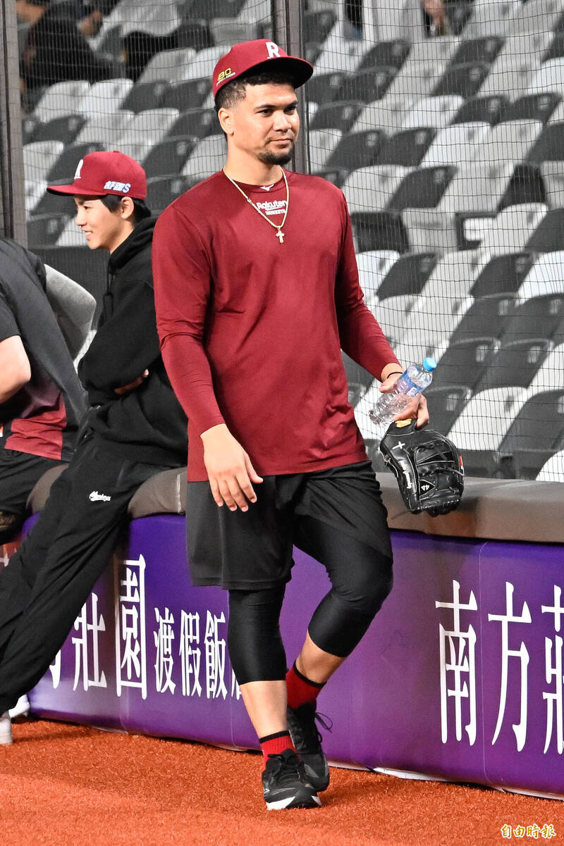 樂天桃猿威能帝。（記者陳志曲攝）