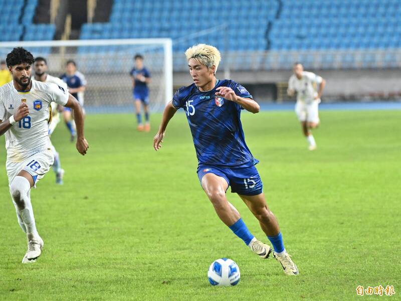 台灣男足代表隊黃偉傑。（記者陳逸寬攝）