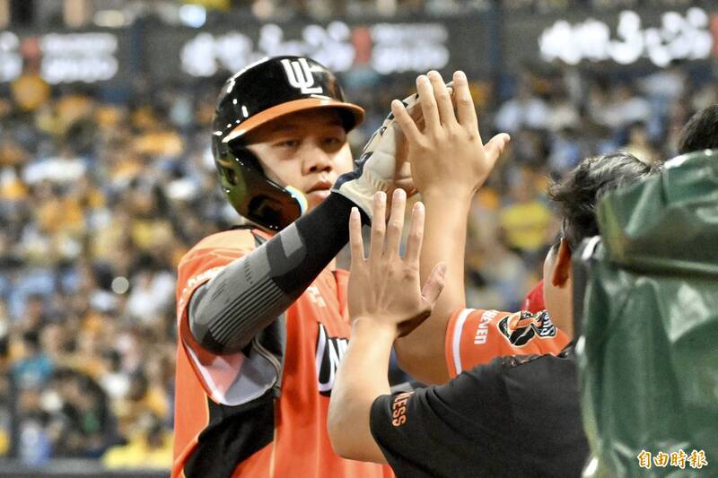 林子豪代表超前分。（記者廖耀東攝）