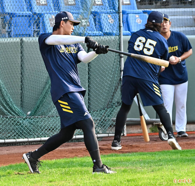 岳政華。（記者陳志曲攝）