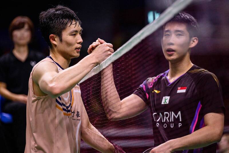 駱建佑今以21：16、12：21、17：21遭36歲台灣一哥周天成逆轉。（資料照，法新社）