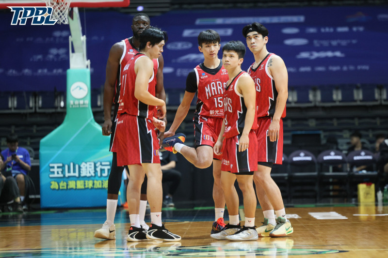 黃聰翰、丁聖儒率戰神力退海神。（TPBL提供）