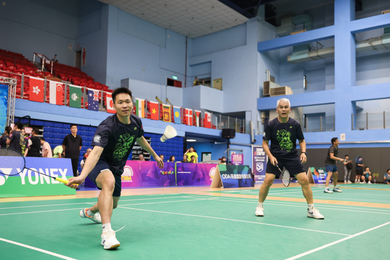 運動部李洋部長、黃啟煌次長。（清晨盃提供）