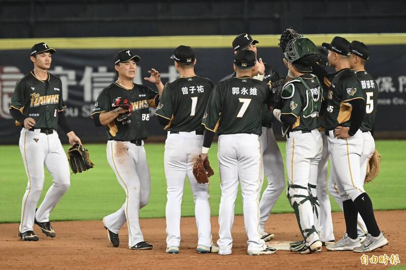 台鋼獲勝。（記者廖耀東攝）