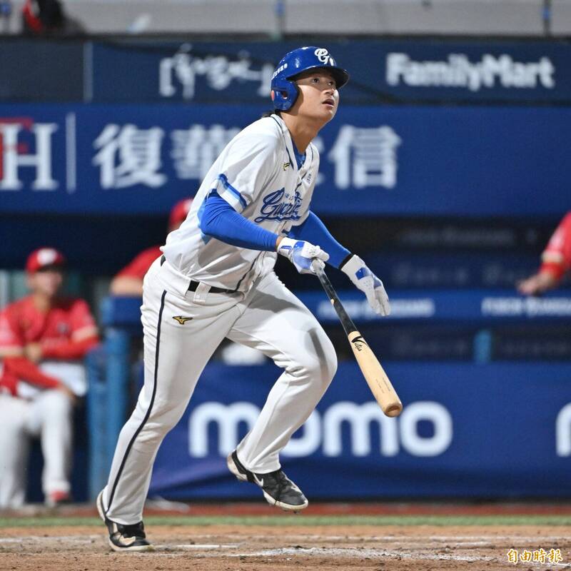 孔念恩擊出2分打點再見安打。（記者陳逸寬攝）