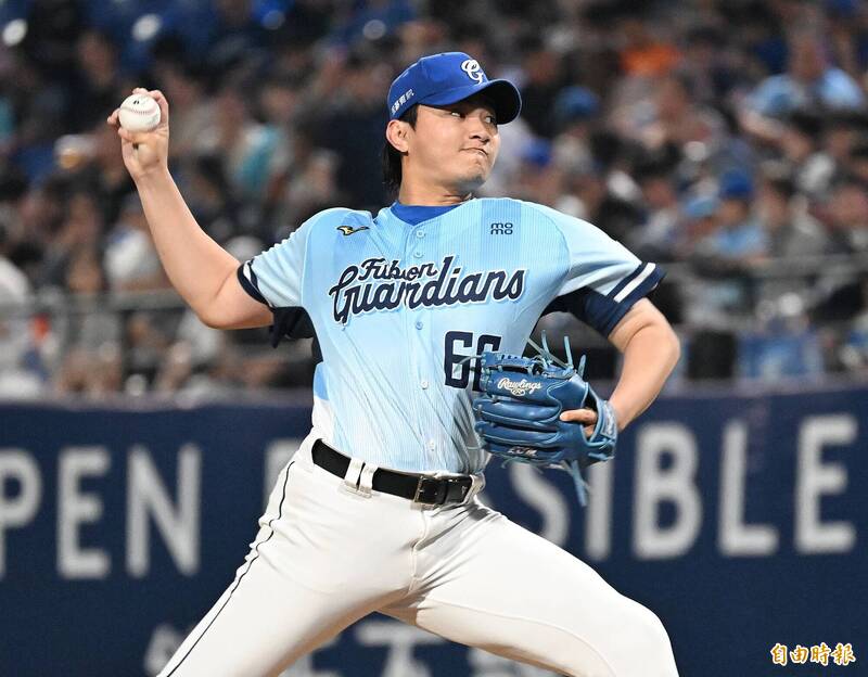 富邦悍將先發投手李東洺。（記者廖振輝攝）