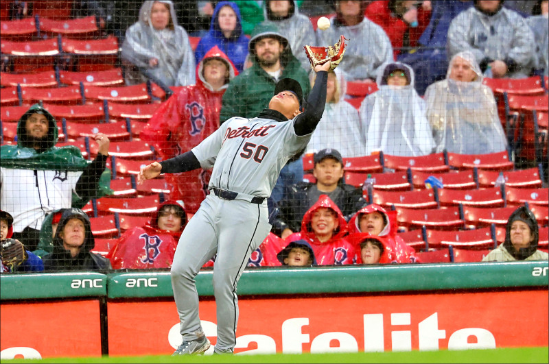 老虎台將李灝宇連2場先發守三壘，體驗芬威球場魅力。（美聯社）