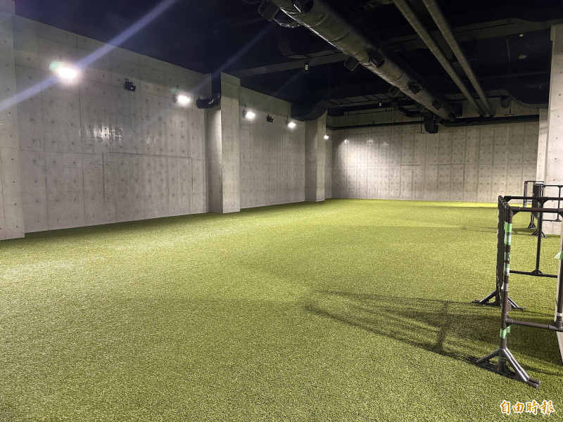室內暖身場地。（記者盧養宣攝）