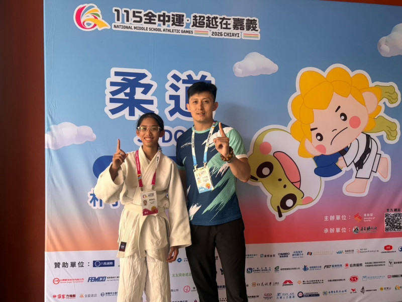 新竹市虎林國中葉韋廷在全中運國女組柔道第一級奪金。（市府提供）