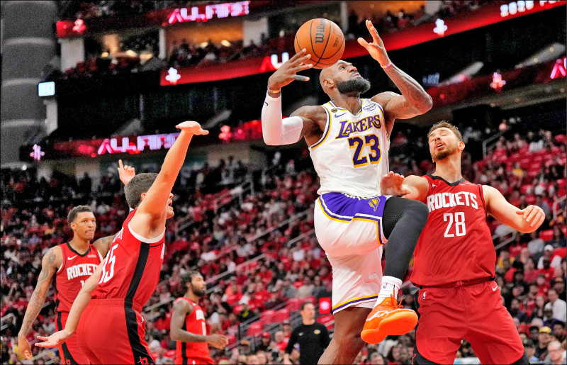 湖人全場24次失誤，種下敗因。（美聯社）