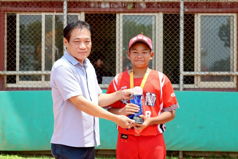 巫克迪榮膺大會MVP。（學生棒球聯盟提供）