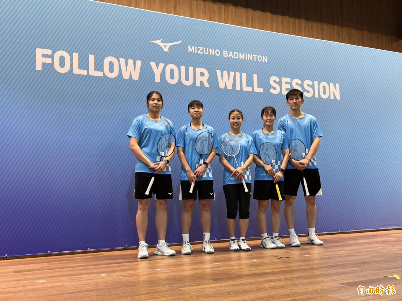 鄧淳薰、柯佳玲、奧原希望、許玟琪和葉宏蔚。（記者粘藐云攝）
