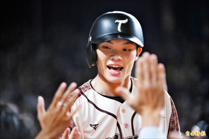 王博玄生涯5到7月單月打擊率都超過3成。（記者陳逸寬攝）