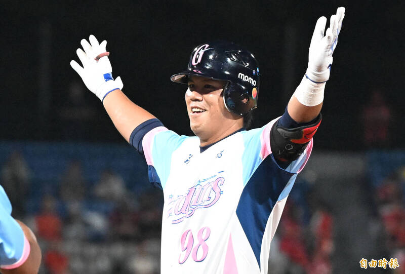 高國麟敲再見安打。（記者林正堃攝）