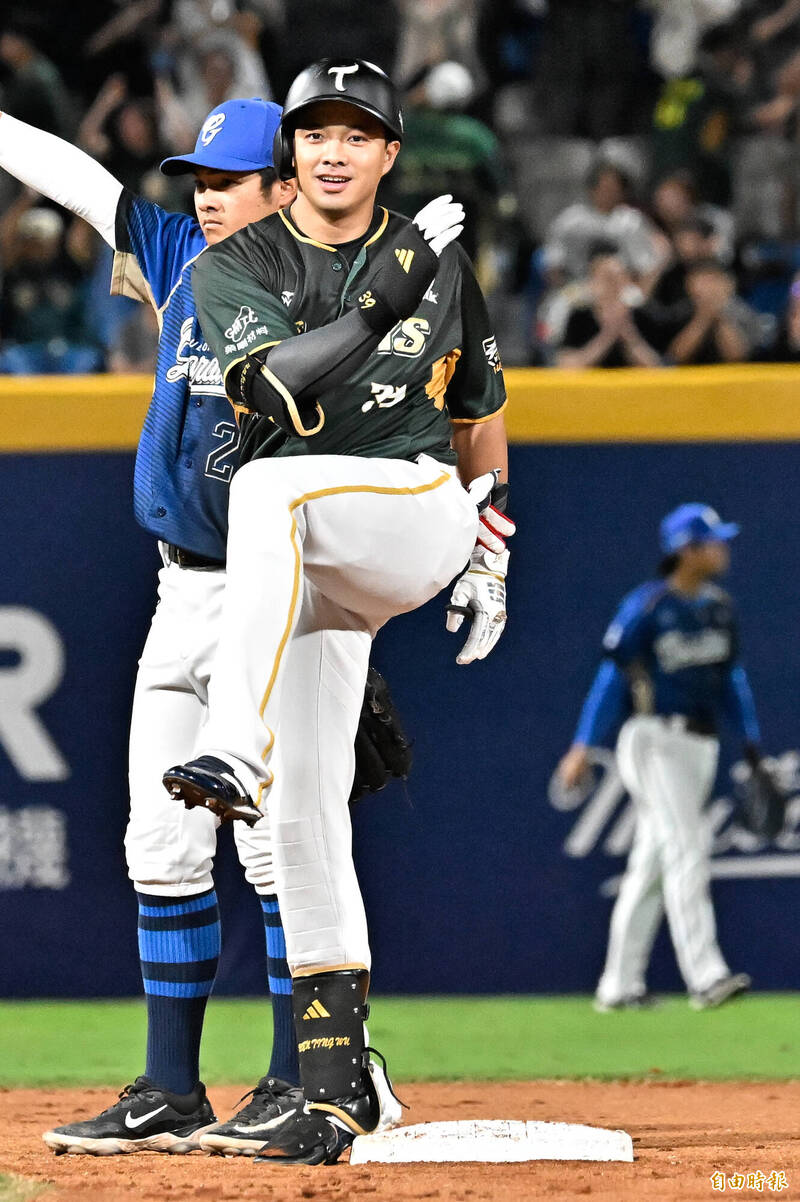 台鋼雄鷹吳念庭。（記者陳志曲攝）