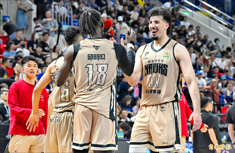 PLG季後賽》獵鷹折損大將 谷毛撐起勝利