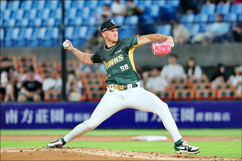 雄鷹坎南先發6局飆出8次三振，本季第4勝到手。
（台鋼雄鷹提供）