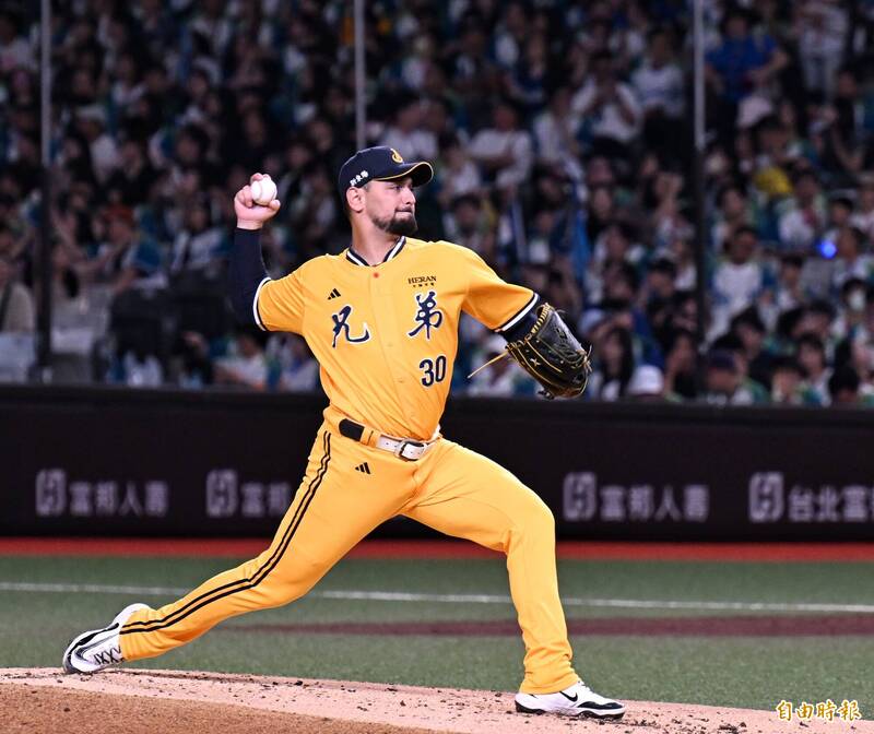 勝騎士。（記者方賓照攝）
