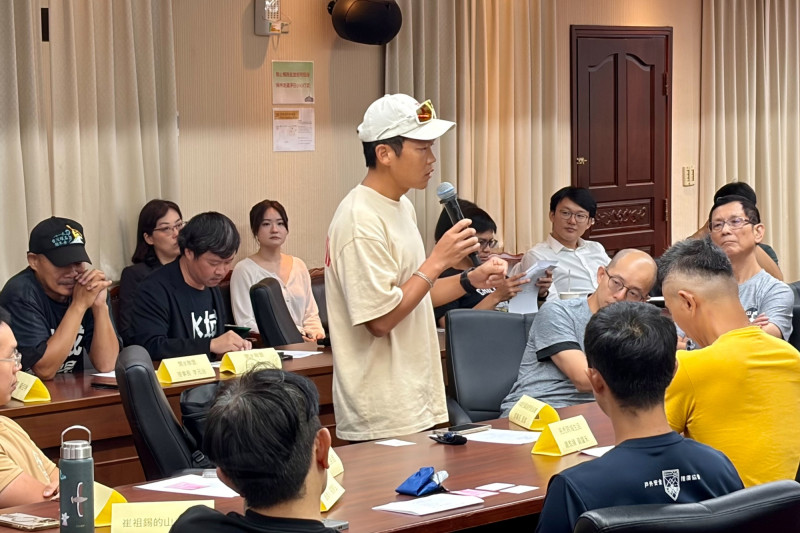 中華民國越野跑協會理事長周青。（記者陳治程攝）