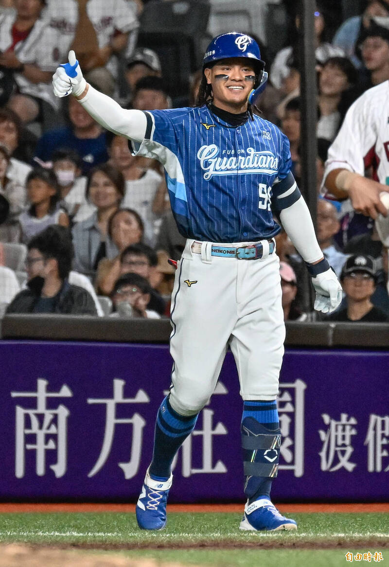 張育成。（記者陳志曲攝）