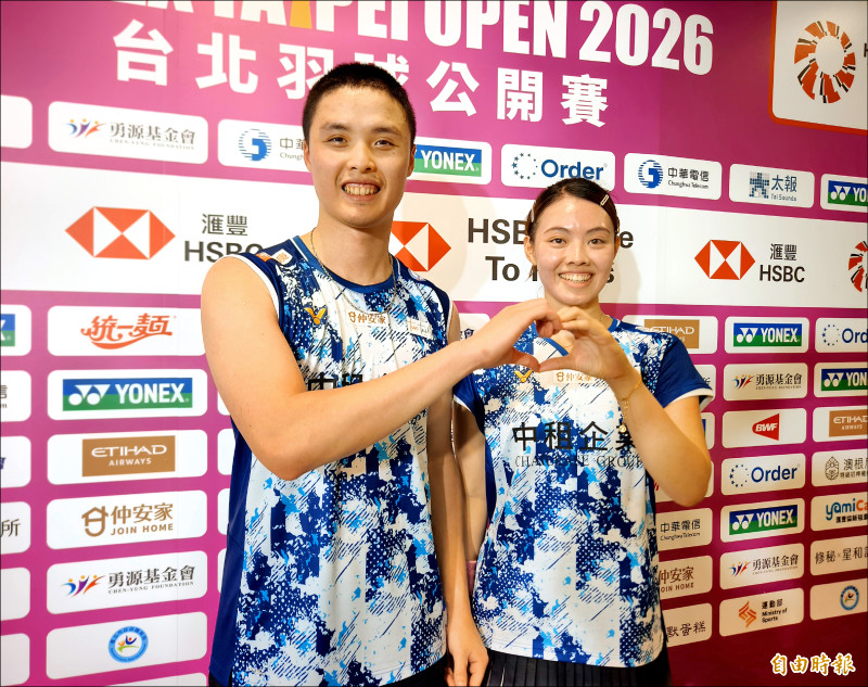 混雙情侶檔吳冠勳、李佳馨挺進4強。（記者王藝菘攝）
