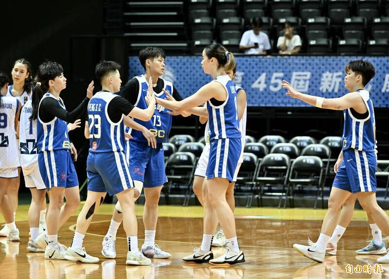 台灣藍大勝泰國，2連勝拿下分組第1。（記者羅沛德攝）