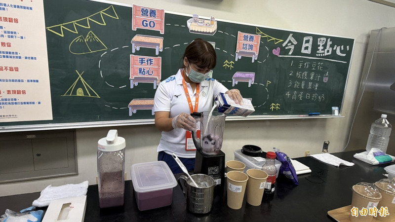 運科中心營養師白詣豪。（特派記者粘藐云攝）