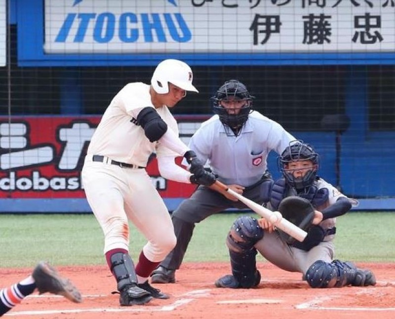 棒球 日本未來大物 清宮追平高中全壘打107轟 影音 自由體育