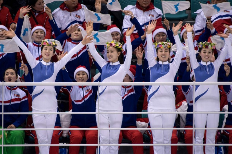 冬奧》北韓美女啦啦隊加油動作太狂 震撼網友（影音）