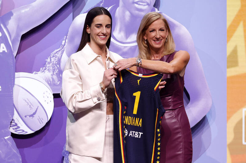 WNBA》超新星步入職業 狂熱用狀元籤選進克拉克