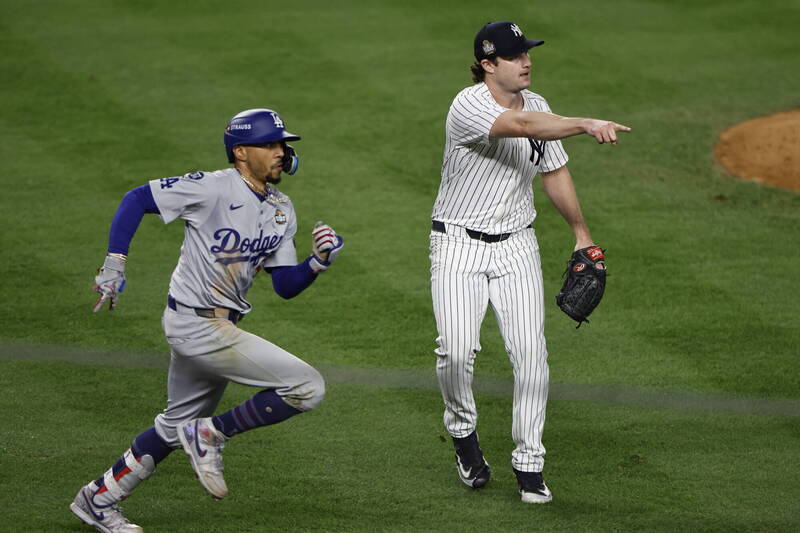 MLB》直言洋基是好球隊但防守懶散 道奇老將點出條紋軍問題 - 自由體育