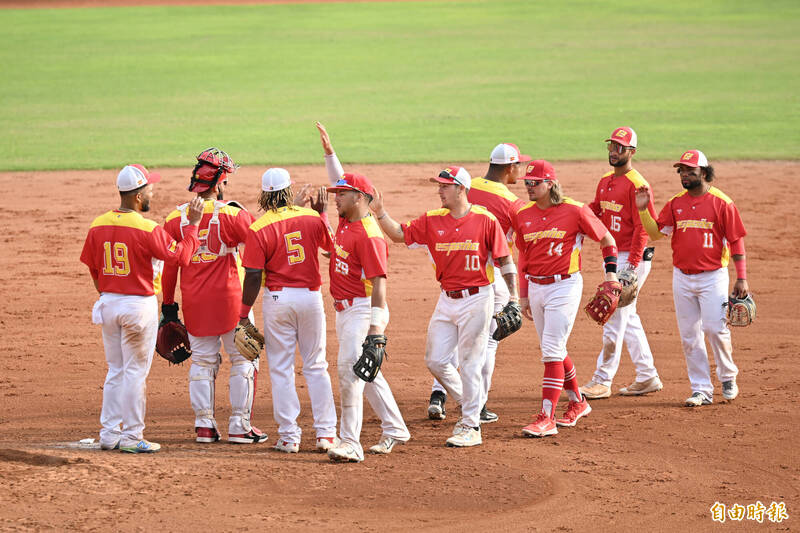 經典賽資格賽》西班牙火力全開 11:1大勝台鋼 - 自由體育