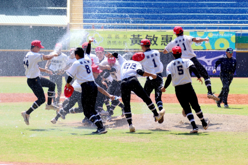 木聯》台東體中2：0完封東石高中 拿下季軍平隊史最佳紀錄 - 自由體育