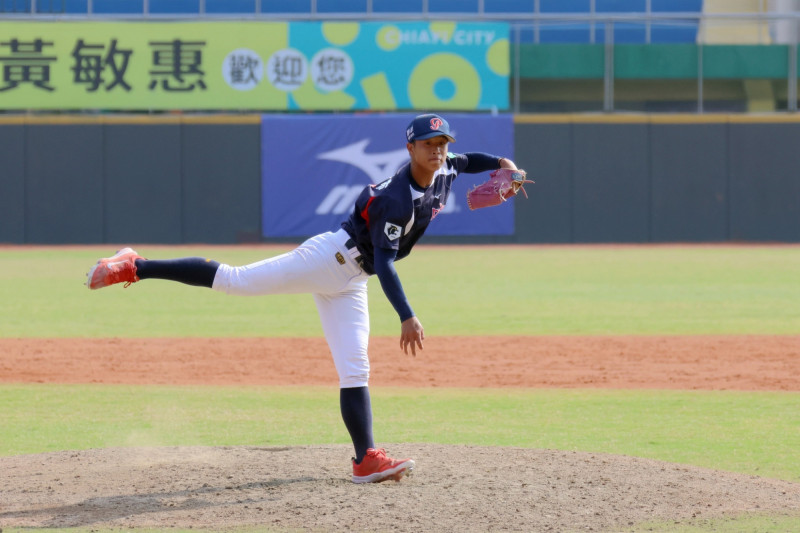 木聯》兒時父母雙亡 平鎮MVP蔡辰瀧將冠軍獻給天上的雙親 - 自由體育