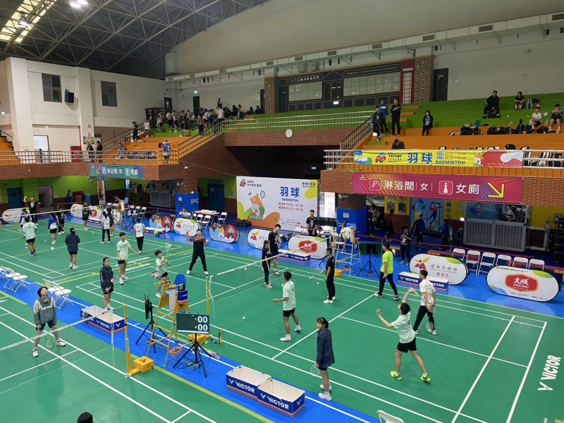 羽球》全中運羽球資格賽 台南熱血開打 - 自由體育