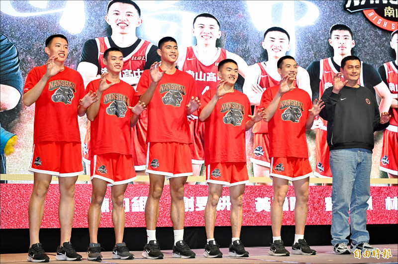 HBL4強決戰》謝旻耕復出 南山強心針 - 自由體育