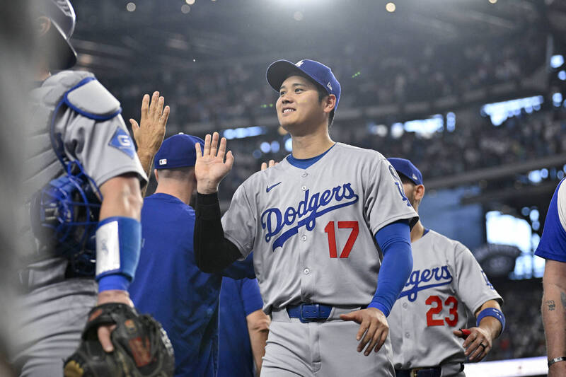MLB》愛女出生後火速歸隊!大谷翔平選保送 宇宙道奇完封遊騎兵 MLB》愛女出生後火速歸隊!大谷翔平選保送 宇宙道奇完封遊騎兵