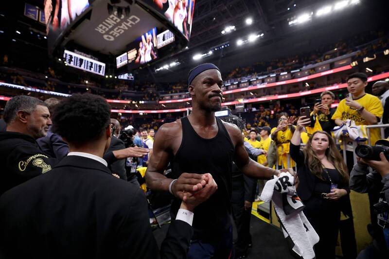 NBA季後賽》J.巴特勒「臀傷」休1場就歸隊 主帥柯爾揭原因 NBA季後賽》J.巴特勒「臀傷」休1場就歸隊 主帥柯爾揭原因