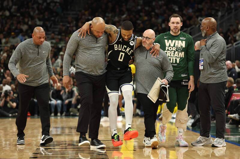 NBA季後賽》快被淘汰的公鹿傳出壞消息 里拉德受重傷確定報銷 NBA季後賽》快被淘汰的公鹿傳出壞消息 里拉德受重傷確定報銷