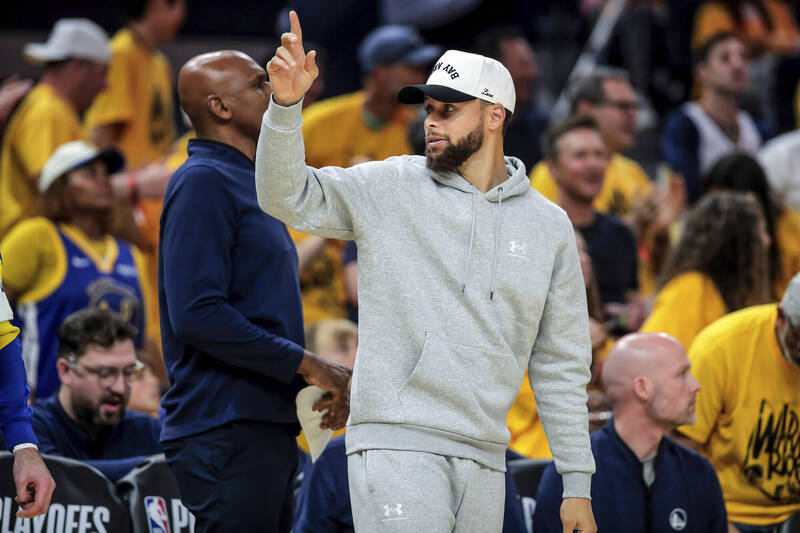 NBA》等不到一哥復出 勇士主帥感嘆：柯瑞健康可以走更遠