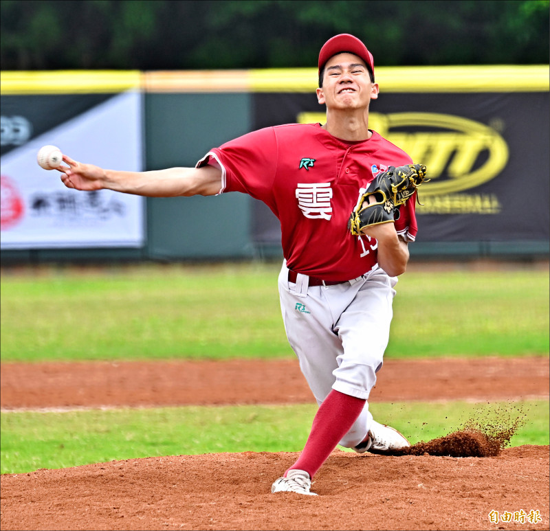 玉山盃》東體怪投引「側」目 感謝李振昌引路